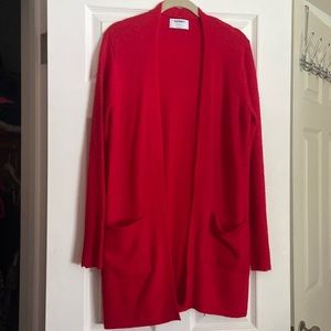 Beautiful Red sweater Old Navy sz Med